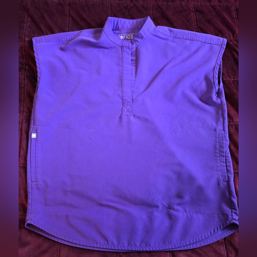 Limited Edition Rafaela Scrub Top Digital Grape Xxs